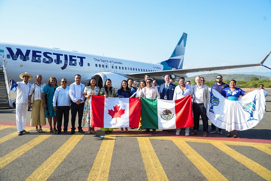 Puerto Escondido recibe por primera vez un vuelo directo desde Canadá: Sectur Oaxaca