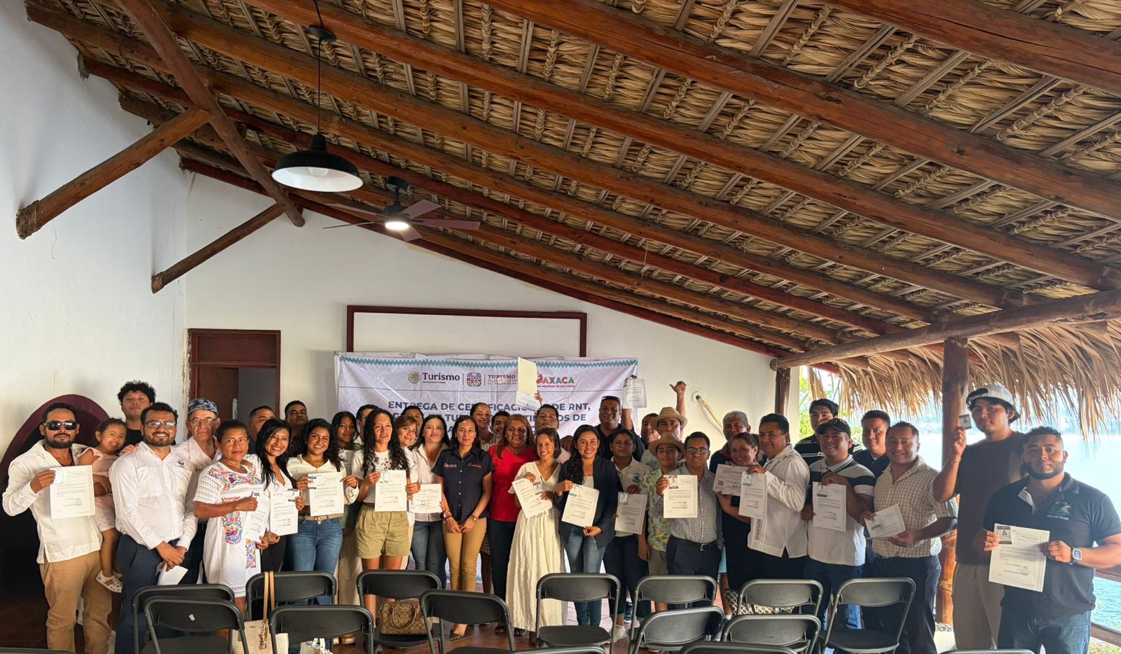 Entrega Sectur Oaxaca 206 certificados de calidad al sector turístico de Puerto Escondido y Huatulco