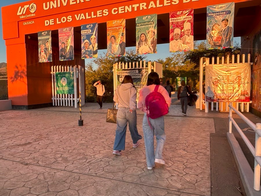 Inicia UTVCO cuatrimestre enero-abril 2026 con más de mil 400 estudiantes