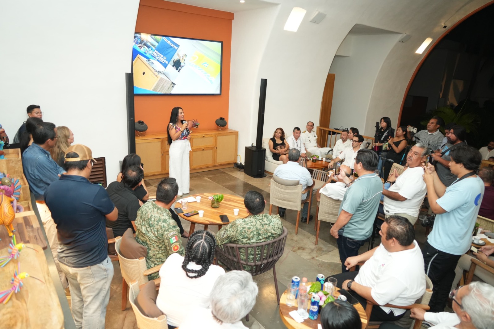 Asiste Sectur Oaxaca a toma de protesta de la Mesa Directiva 2026 de la Asociación de Hoteles y Moteles de Huatulco