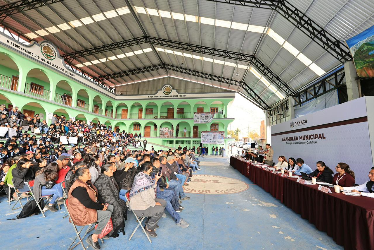 Gobierno de Salomón Jara apuesta por más caminos en Santo Domingo Ozolotepec para el desarrollo de la Sierra Sur