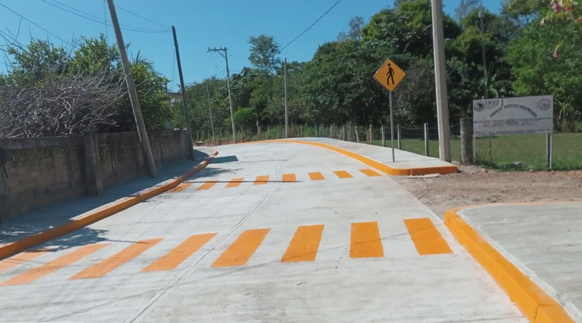 Impulsa Gobierno de Oaxaca el desarrollo en la Costa con nueva infraestructura vial en San Agustín Chayuco