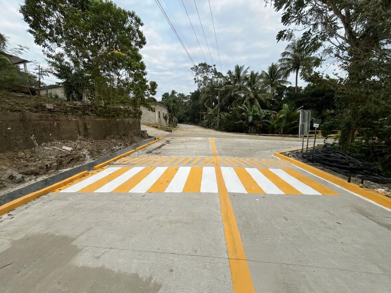 Mejora SIC movilidad de más de mil habitantes de San José Chiltepec con pavimentación de calle