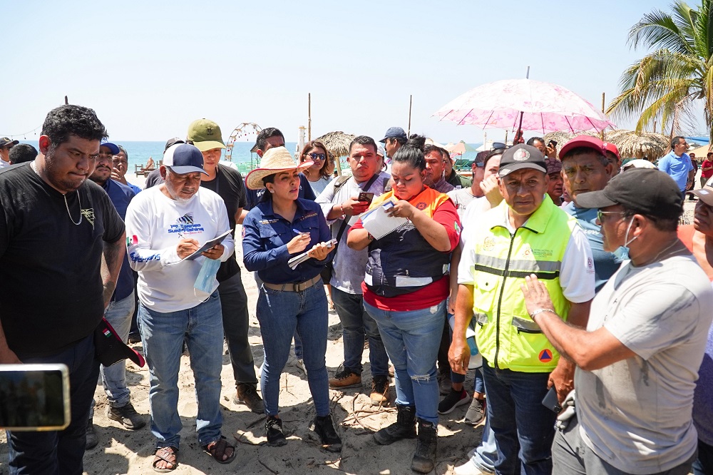 Instala Gobierno de Oaxaca mesa de atención para sector turístico afectado por incendio en Zicatela