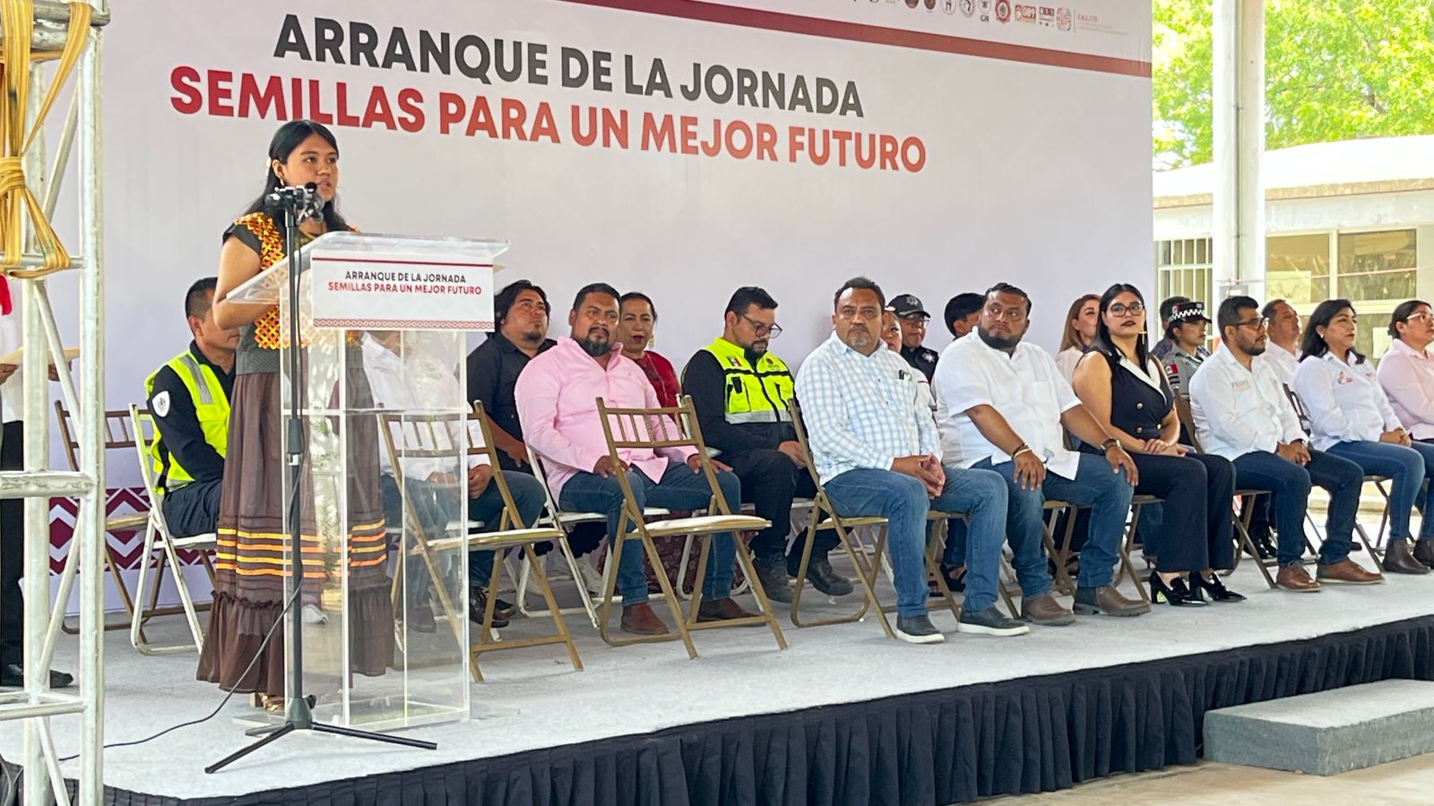 Inicia en Juchitán de Zaragoza jornada “Semillas para un mejor futuro” con participación del IEEPO y autoridades de los tres órdenes de gobierno