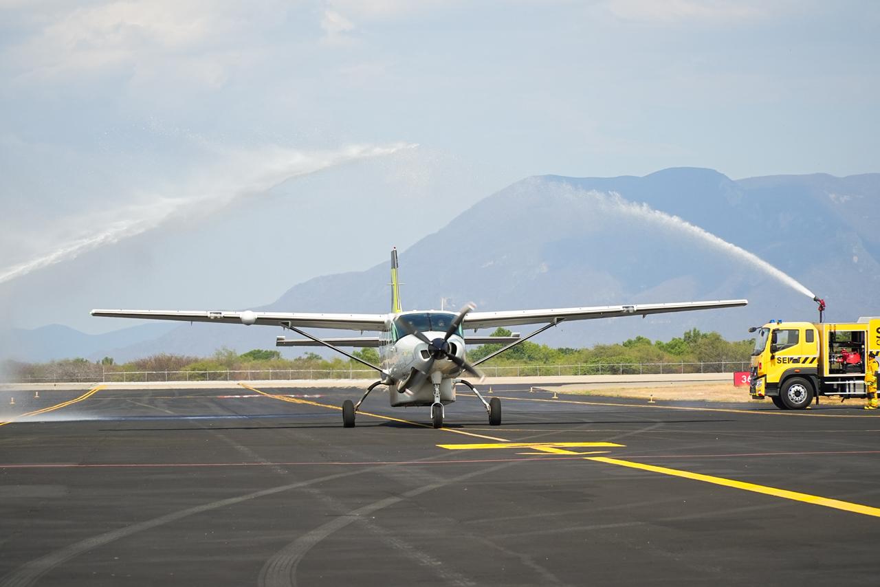 Recibe Istmo de Tehuantepec primer vuelo de la nueva ruta aérea que conecta a Ciudad Ixtepec con el AIFA