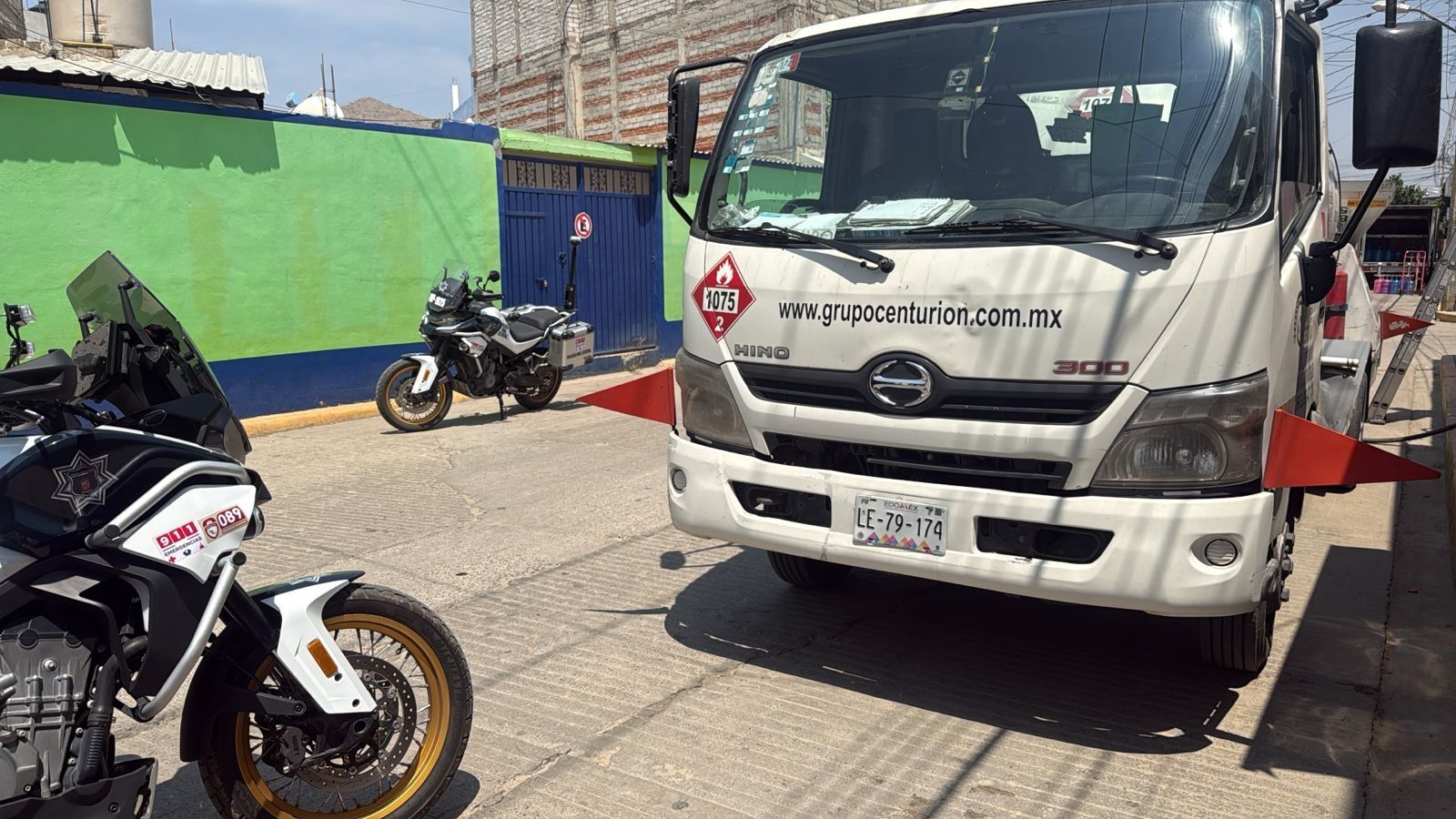 Asegura Policía Vial Estatal pipa de gas LP con irregularidades