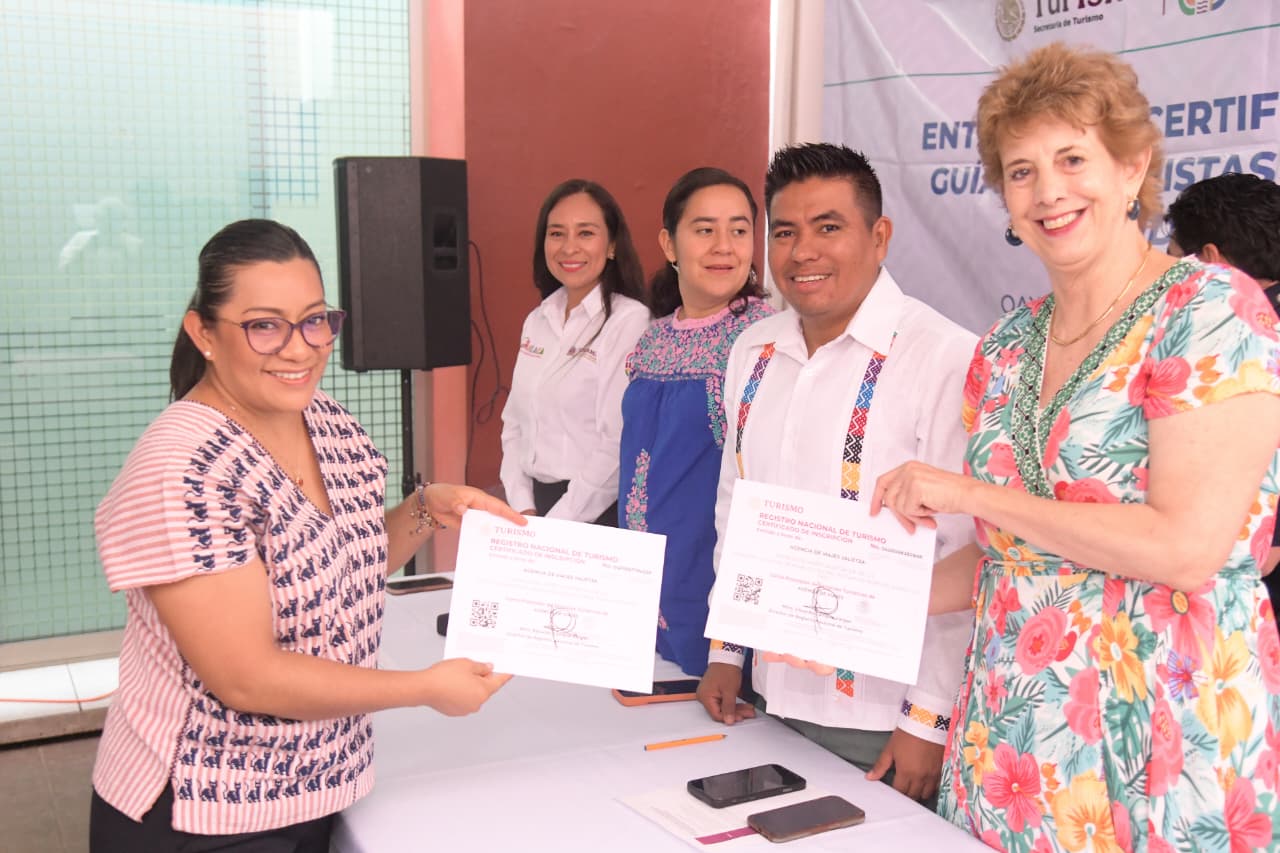 Con entrega de certificaciones en Valles Centrales, fortalece Sectur Oaxaca la calidad turística del estado