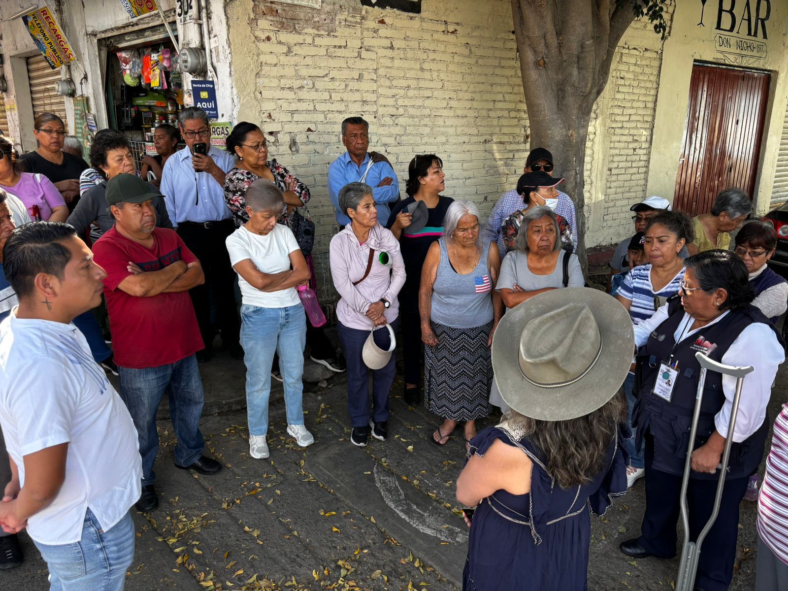 Atienden Ceabien y SOAPA a vecinos de la Colonia Santa María, Oaxaca de Juárez.