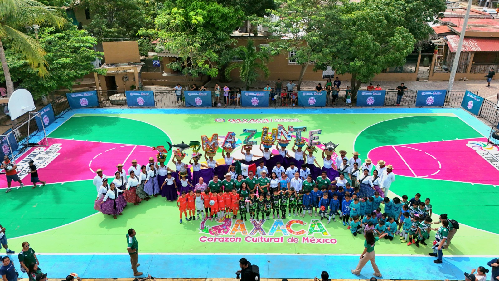 La pasión del Mundial de fútbol llega a los Pueblos Mágicos de Oaxaca