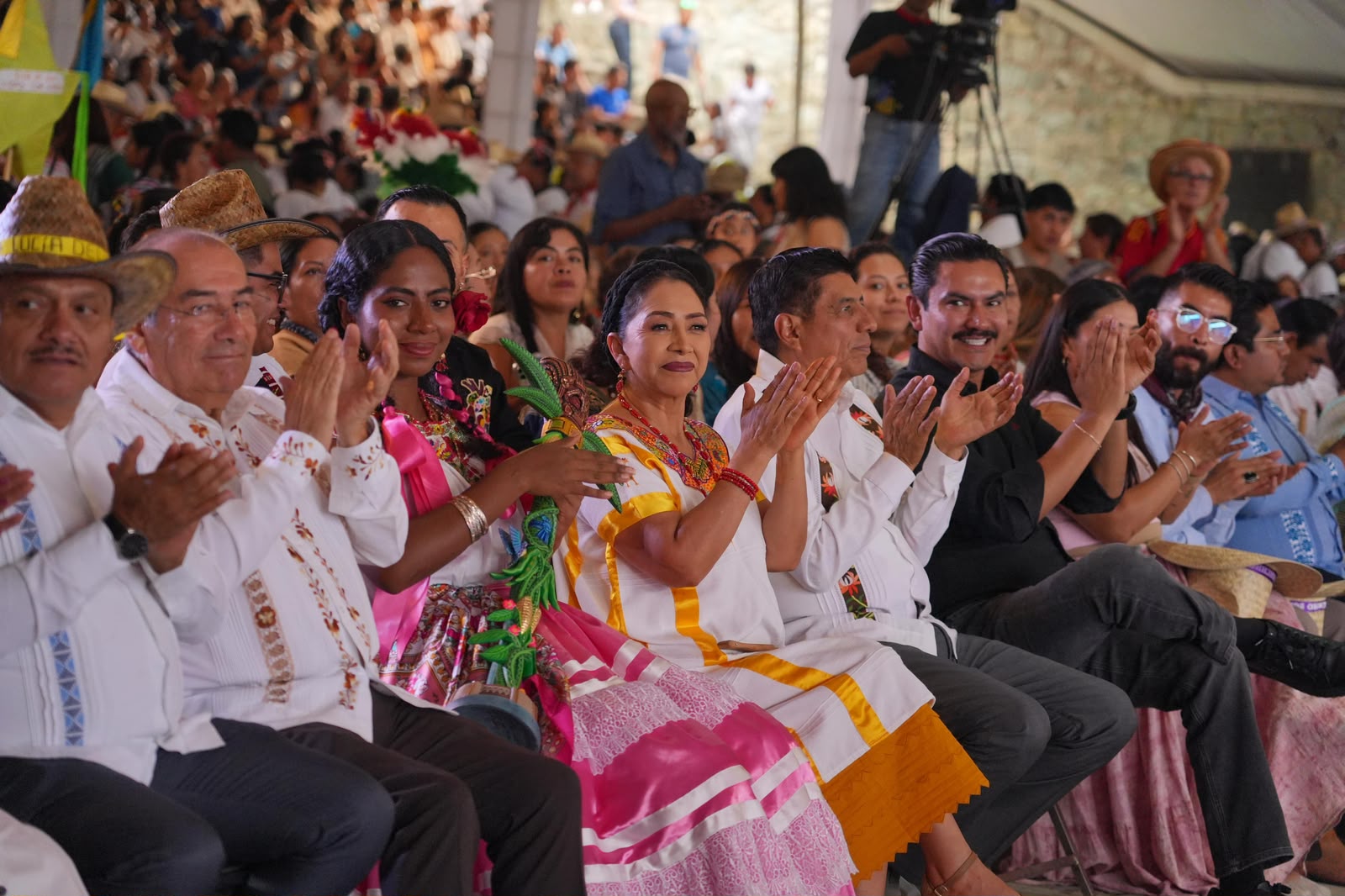 Identidad y tradición se vivió en la Guelaguetza de Personas Mayores “Toz Nakchho” 2026