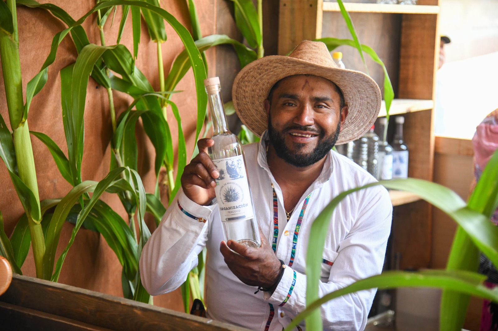 Identidad y orgullo compartió Santa María Sola en la 7a Saboreada del Mezcal