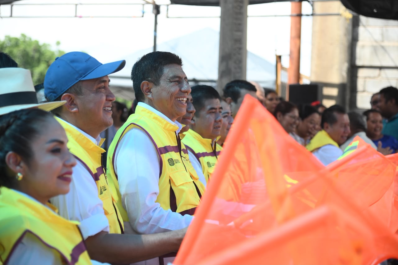 Acelera Jara Cruz desarrollo en el Istmo con más infraestructura en caminos