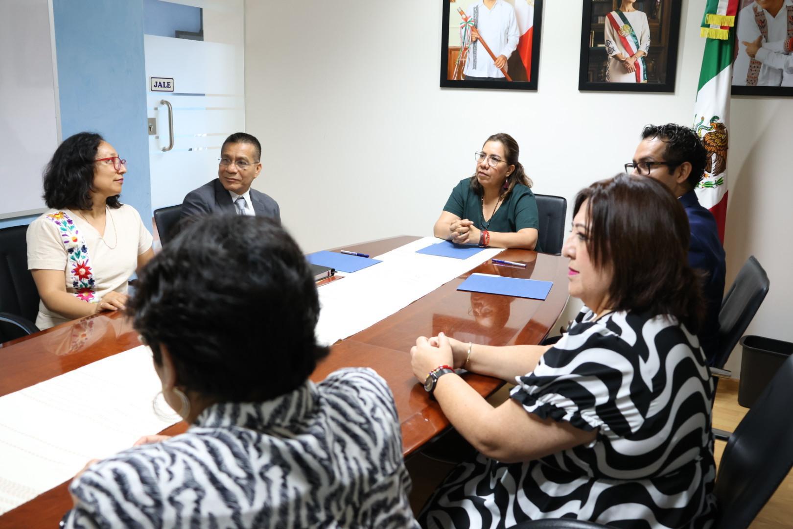 Firma Secretaría de Honestidad convenio de colaboración con Colegio de Profesionales de la Contaduría de Oaxaca