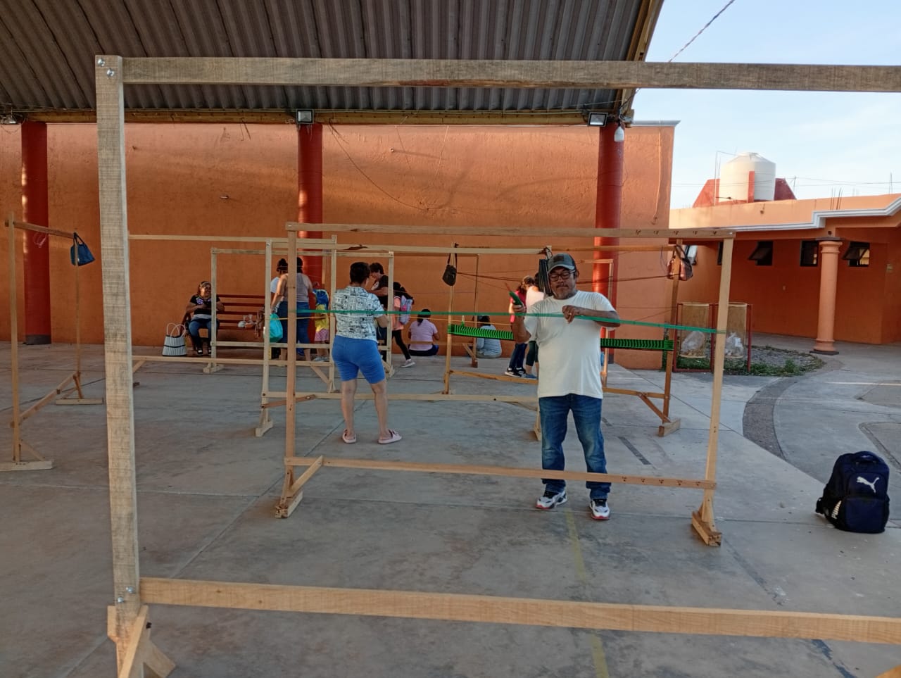 EL ICAPET IMPULSA LA CAPACITACIÓN ARTESANAL PARA EL DESARROLLO ECONÓMICO DE CIUDAD IXTEPEC