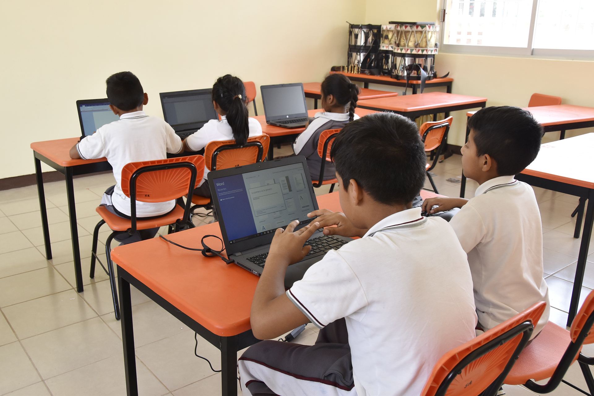 Tecnología educativa en México: Oaxaca, formación docente y evaluación digital marcan una nueva etapa