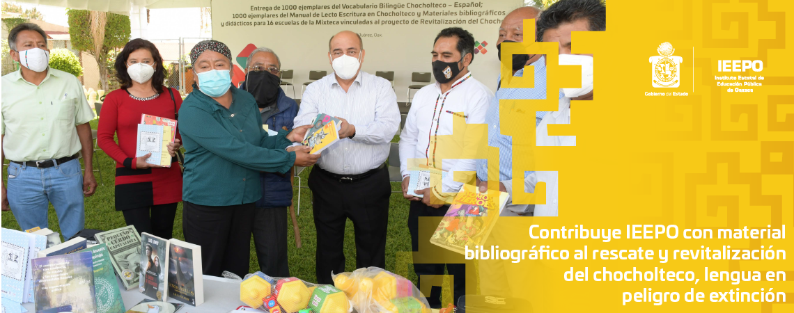 Contribuye IEEPO con material bibliográfico al rescate  y revitalización del chocholteco, lengua en peligro de extinción