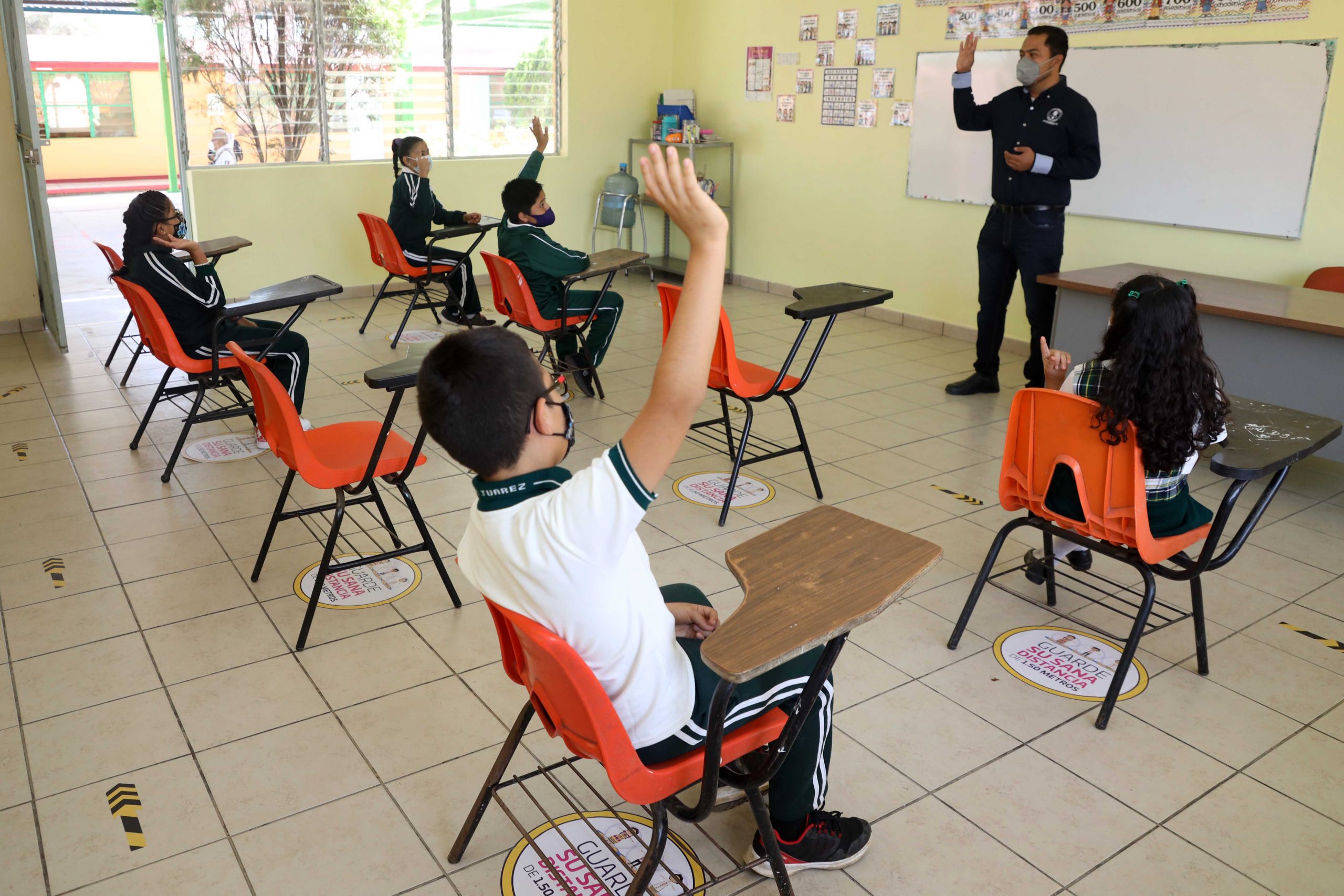 Maestras y maestros, la fuerza de la educación: IEEPO