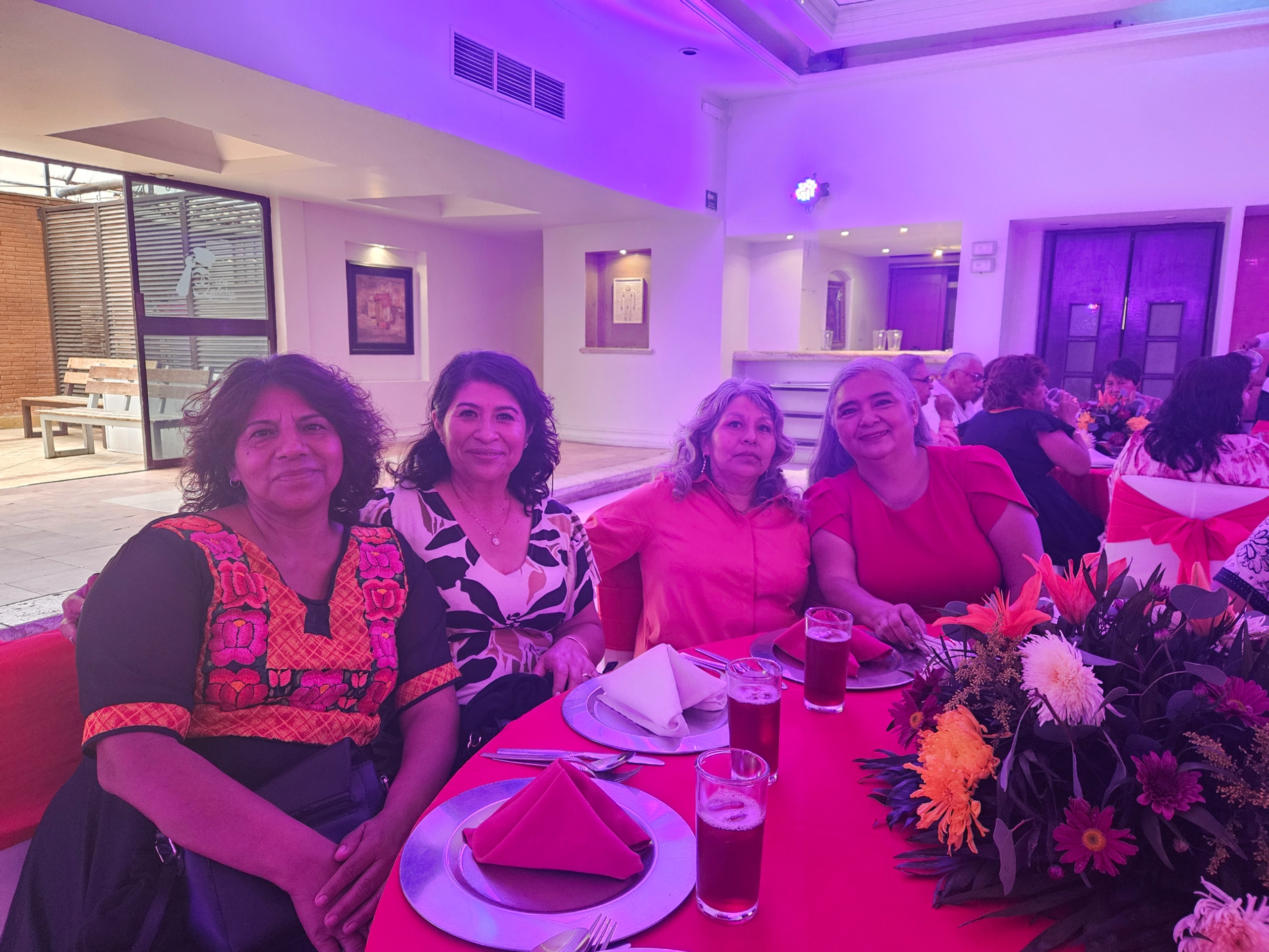 TARDEADA DEL DÍA DEL AMOR Y LA AMISTAD