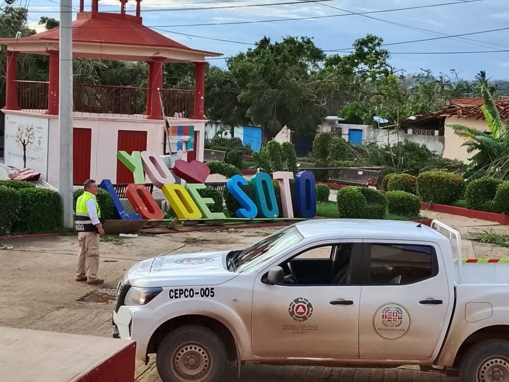 Recorridos a Localidades Afectadas Posteriores al Impacto del Huracán Erick