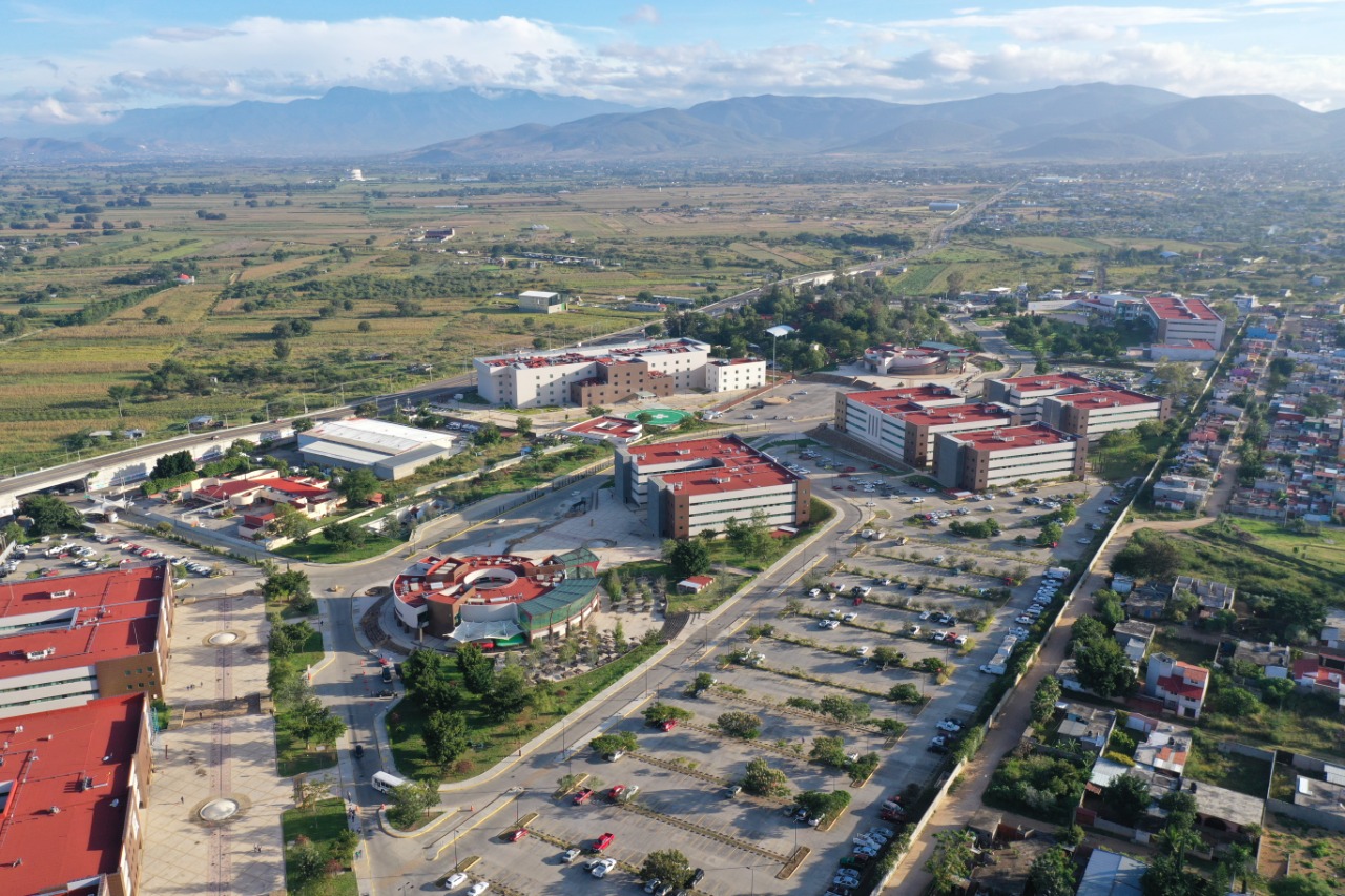 Continúan los reconocimientos al Gobierno de Oaxaca por el manejo eficiente de los recursos públicos Continúan los reconocimientos al Gobierno de Oaxaca por el manejo eficiente de los recursos públicos