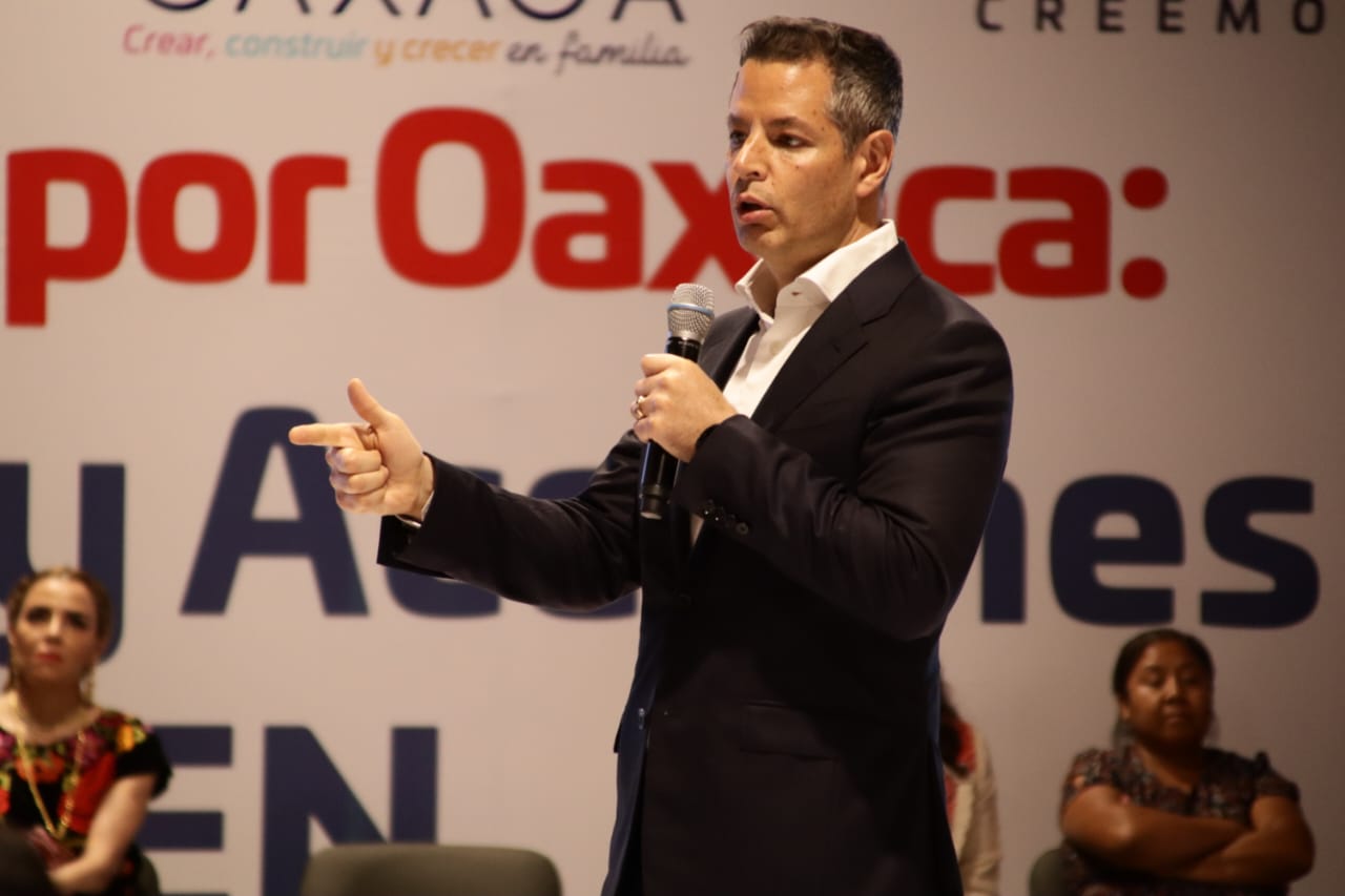 Nuevamente, Oaxaqueñas y Oaxaqueños ganadores en los concursos nacionales de transparencia y rendición de cuentas Nuevamente, Oaxaqueñas y Oaxaqueños ganadores en los concursos nacionales de transparencia y rendición de cuentas