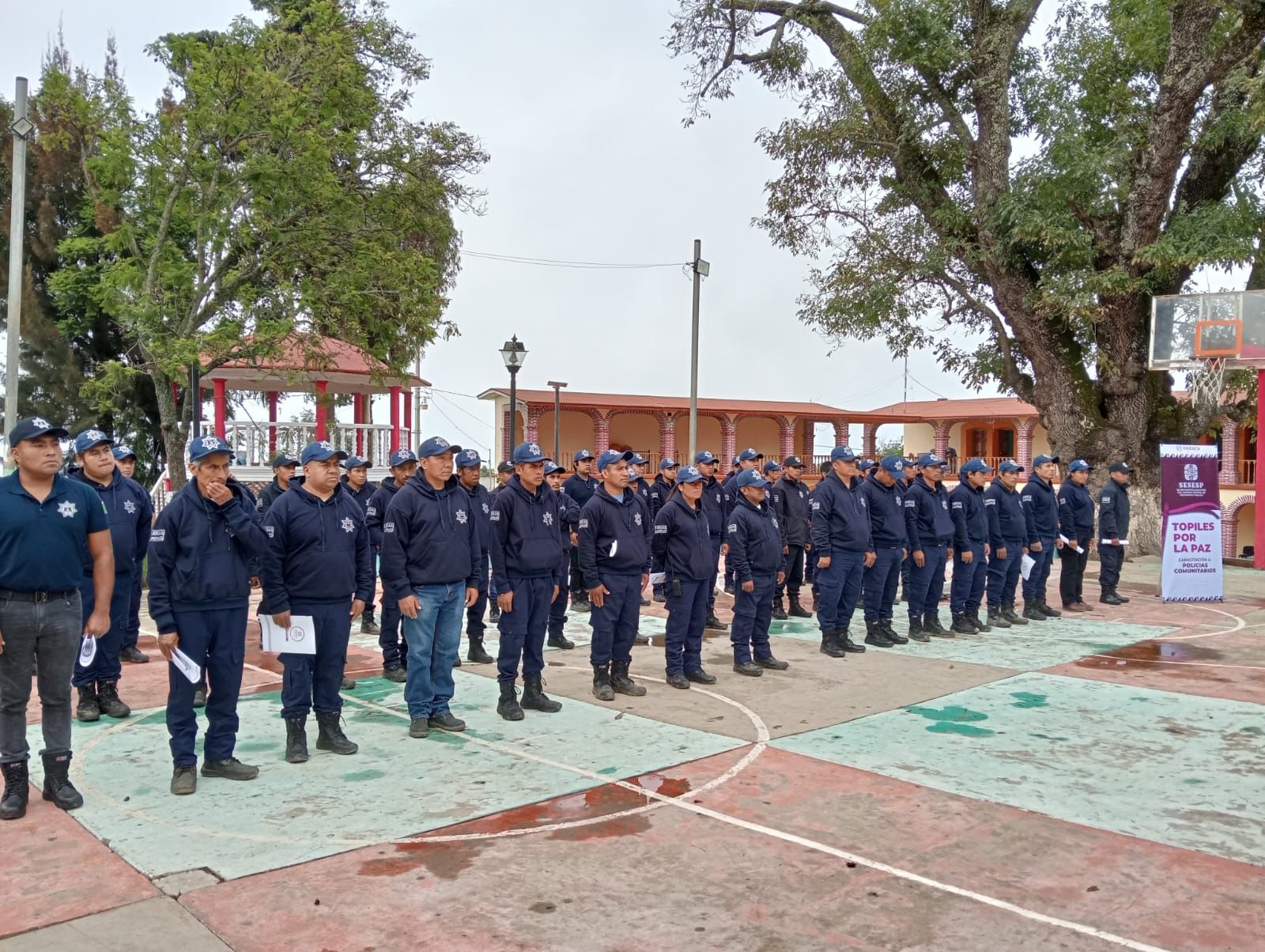 Policías Auxiliares Comunitarios 02