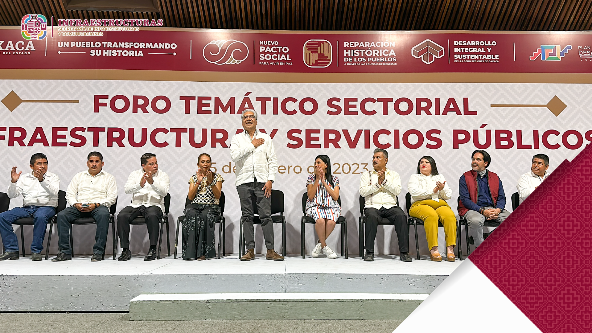 Desarrollo y equilibrio, ejes para impulsar las infraestructuras y comunicaciones en las ocho regiones de Oaxaca