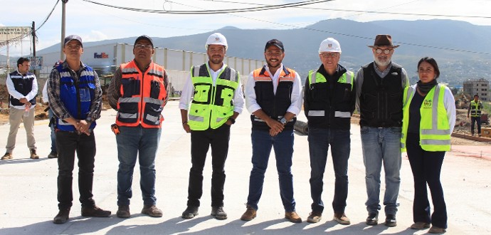 Supervisión en los trabajos de vialidad y encauzamiento en las márgenes izquierdas del río Atoyac