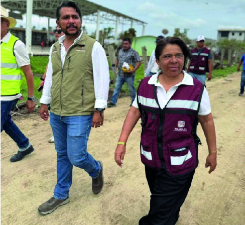 SECRETARÍA DEL TRABAJO ENTREGA APOYOS PARA PONER A LA COSTA DE PIE